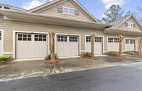 1050 Tailwater in Greensboro, GA - Foto de edificio - Building Photo