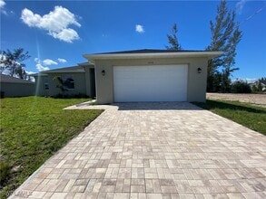 1830 NW 21st Ave in Cape Coral, FL - Building Photo - Building Photo