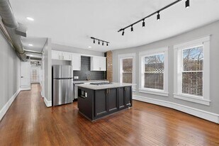 1000 N Carroll Ave in Dallas, TX - Building Photo