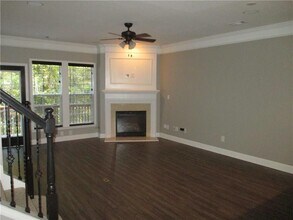 2242 Limehurst Dr in Atlanta, GA - Building Photo - Building Photo