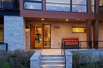 717 S Aspen St in Aspen, CO - Building Photo - Building Photo