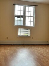 176-176 E 176th St in New York, NY - Building Photo - Building Photo
