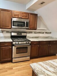 1150 Main St, Unit 3 photo'