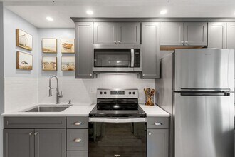 933 Ocean Blvd in Hampton, NH - Building Photo - Building Photo