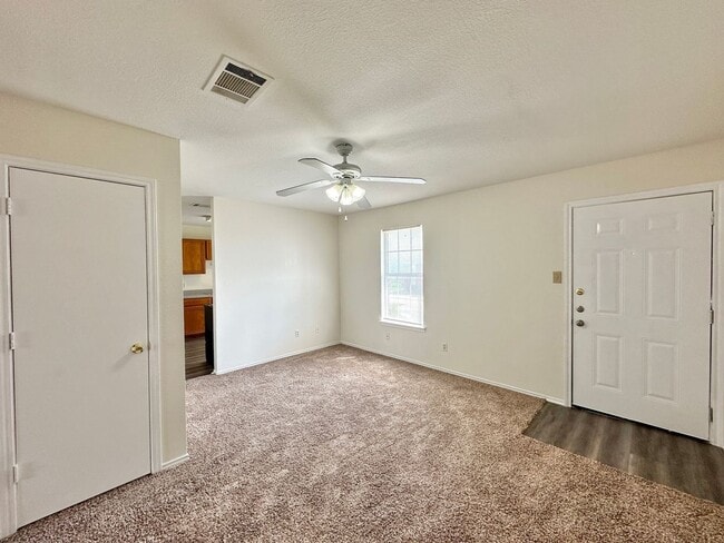 1703 Benttree Dr in Killeen, TX - Building Photo - Building Photo