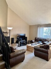 1322 Vivian St in Golden, CO - Foto de edificio - Building Photo