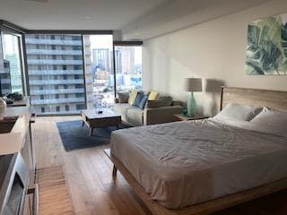 property at 1001 Queen St