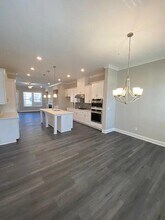 357 Overture Ct SE in Smyrna, GA - Foto de edificio - Building Photo