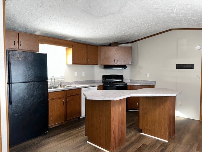 602 Aster Bend in Timmonsville, SC - Building Photo - Building Photo