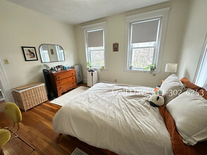9 Egremont Rd, Unit 10 in Boston, MA - Building Photo - Building Photo