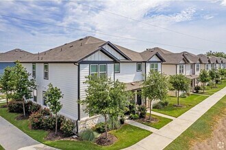 705 Horseshoe Dr in Leander, TX - Building Photo - Building Photo