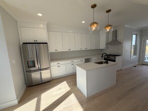 3217 Central Ave NE in Washington, DC - Foto de edificio - Building Photo