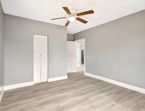 3708 Roseland Dr in West Palm Beach, FL - Building Photo - Building Photo