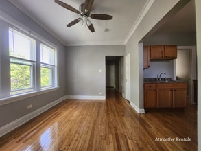 5350 W Division St, Unit 2R in Chicago, IL - Building Photo - Building Photo