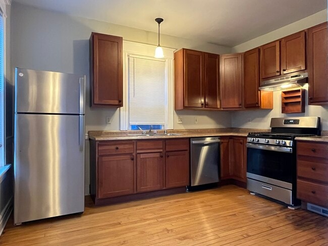 property at 2139 S Aldrich St