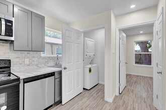 10302 Sierra Dr in Houston, TX - Building Photo - Building Photo