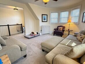 162 Babcock St, Unit 2 in Brookline, MA - Foto de edificio - Building Photo