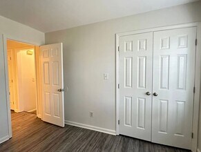 177 S Eagle Creek Dr in Lexington, KY - Building Photo - Building Photo
