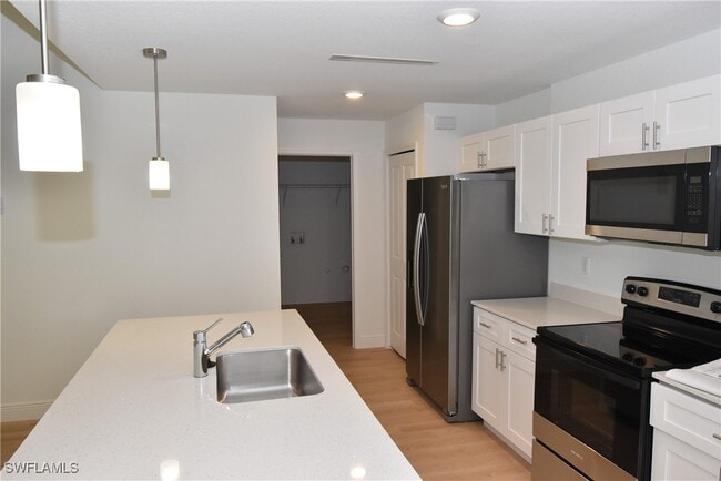 1672 Nordendale Blvd in North Port, FL - Building Photo - Building Photo