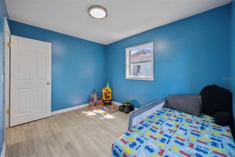 114 Inwood Cir in Brandon, FL - Building Photo - Building Photo