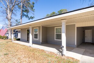 154 Anneswood Rd in Martinez, GA - Building Photo