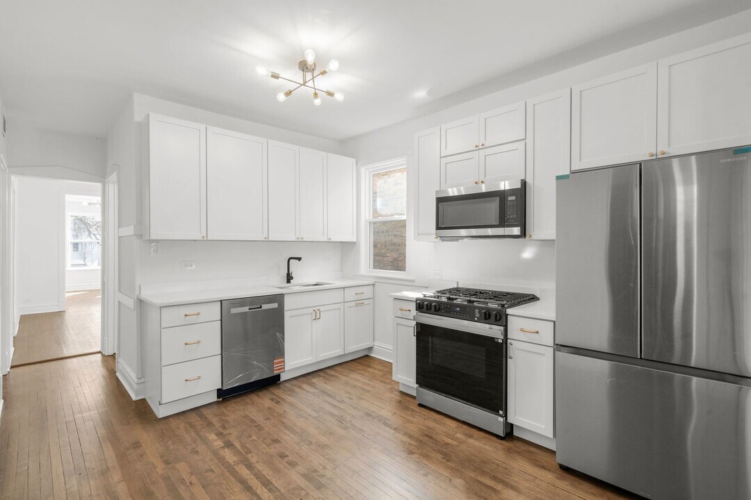 3628 N Albany Ave in Chicago, IL - Building Photo