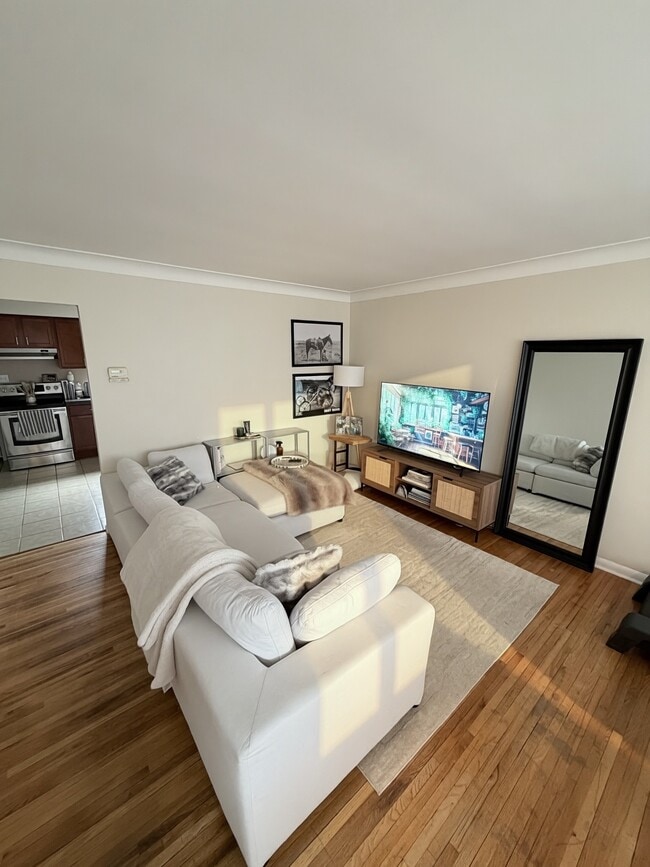 property at 8573 Wyandotte St E