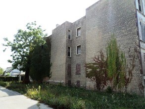 5917 - 5919 S Emerald Ave in Chicago, IL - Foto de edificio - Building Photo