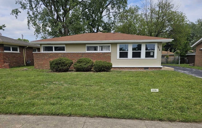 property at 3014 W 163rd St