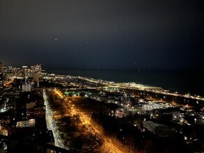 2020 N Lincoln Park W in Chicago, IL - Building Photo - Building Photo