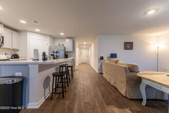509 Birdsong Dr in Surf City, NC - Building Photo - Building Photo
