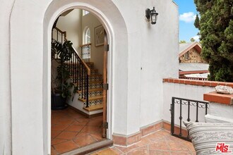 334 Crane Blvd in Los Angeles, CA - Building Photo - Building Photo