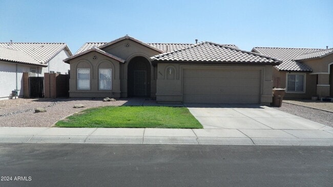 8441 W Dahlia Dr