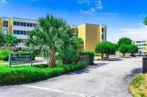 6861 SW 147th Ave in Miami, FL - Building Photo - Building Photo