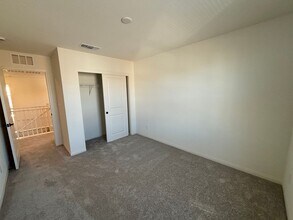 9113 Rivington Ave in Las Vegas, NV - Building Photo - Building Photo
