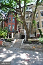 1904 Calvert St NW in Washington, DC - Building Photo - Building Photo