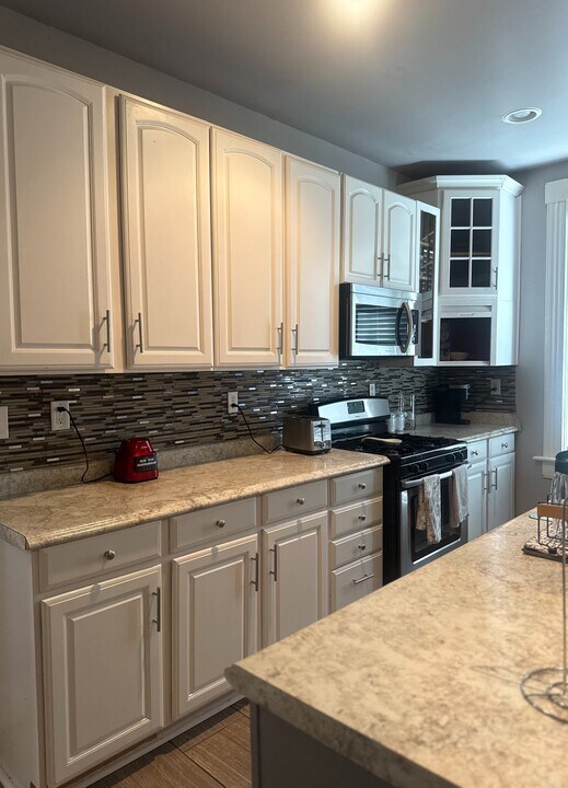 3853 Vine St in Cincinnati, OH - Building Photo