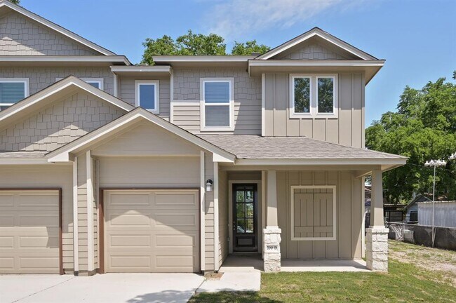 property at 700 W 6th St