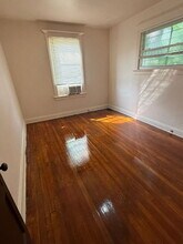 5619 Park Ln in St. Louis, MO - Building Photo - Building Photo