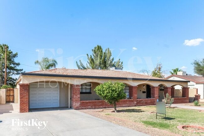 property at 2020 W Missouri Ave
