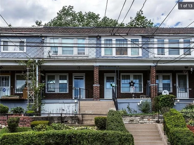 property at 927 Clarissa St