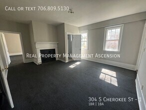 304 S Cherokee St in La Fayette, GA - Building Photo - Building Photo