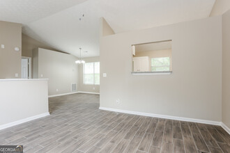6401 Alford Cir in Lithonia, GA - Building Photo - Building Photo