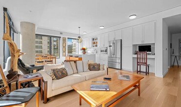 1750 Wewatta St in Denver, CO - Building Photo - Building Photo