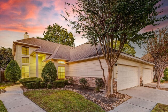 10210 Thornmont Ln in Houston, TX - Building Photo - Building Photo