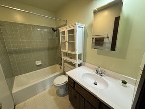 116 Mesa Rd in Springfield, IL - Building Photo - Building Photo