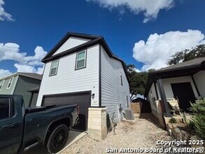 163 Honey Oak Ln in New Braunfels, TX - Building Photo - Building Photo