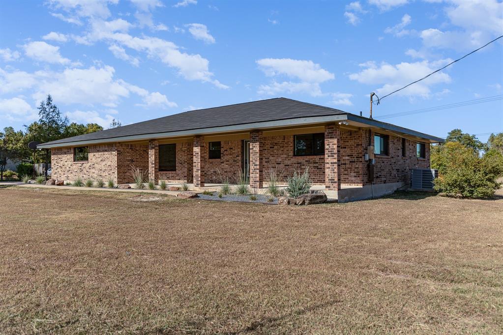 1208 Ramble Creek Dr in Pflugerville, TX - Building Photo