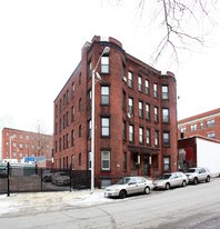 4 Wellington St in Worcester, MA - Building Photo