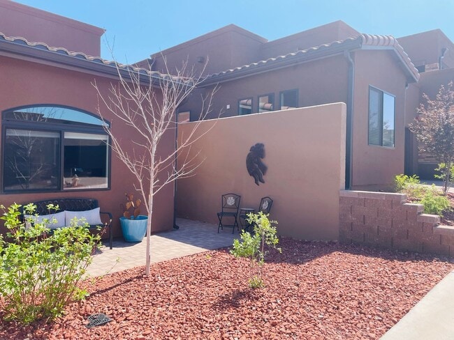 3835 Portofino Wy in Sedona, AZ - Building Photo - Building Photo